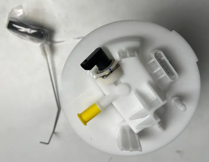 1664701794 Engine Parts Fuel Pump for