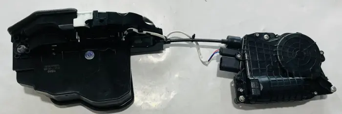 51217185689 Door Lock for BMW 5 (F10), 7 (F01, F02, F03, F04)