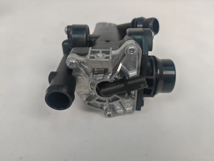 2642001501 Thermostat for MERCEDES-BENZ GLC Coupe (C253), GLE (V167), E-CLASS Convertible (A238), C-CLASS T-Model (S205), CLS (C257)