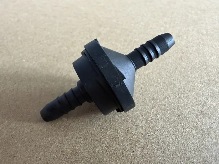 2710180329 Engine Parts Valve,crankcase Breather for MERCEDES-BENZ C-CLASS (W203), SLK (R171), E-CLASS (W211), CLC-CLASS (CL203), CLK (C209)