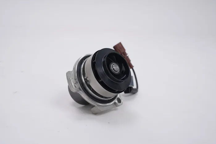 04L121011E Engine Parts Water Pump for AUDI Q2, VW TIGUAN, MAN TGE Van, SEAT LEON Hatchback Van (5F1), SKODA KAROQ (NU7, ND7)