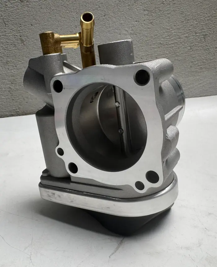 06A133062AT Throttle Body for AUDI A3, VW CADDY, SEAT ALTEA (5P1), SKODA LAURA II (1Z3), OCTAVIA II (1Z3)