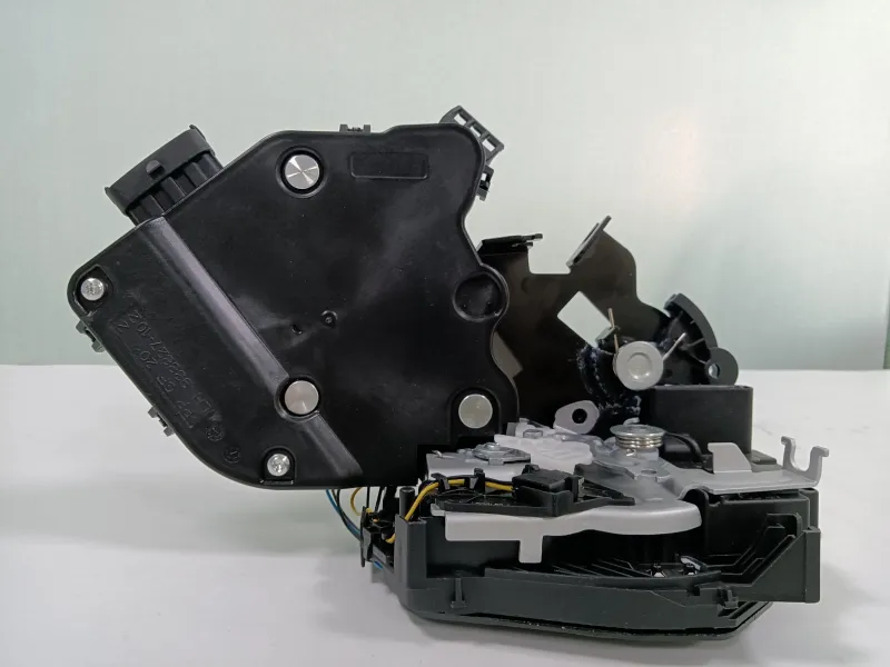 その他 LR07210410 LR078748 Door Lock Actuator for LAND ROVER RANGE ROVER SPORT II