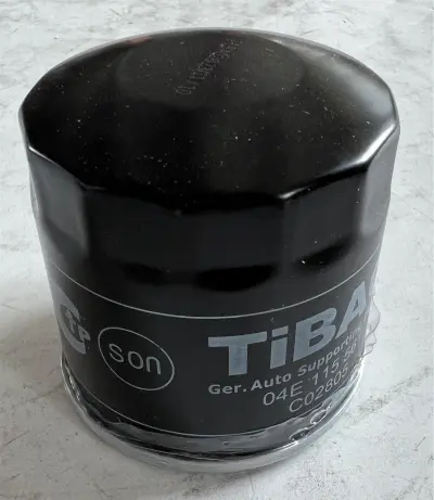04E115561 Engine Parts Oil Filter for AUDI Q3, VW SCIROCCO, CUPRA FORMENTOR (KM7), SEAT IBIZA IV (6J5, 6P1), IBIZA Mk IV (6J5, 6P1), SKODA FABIA III (NJ3)