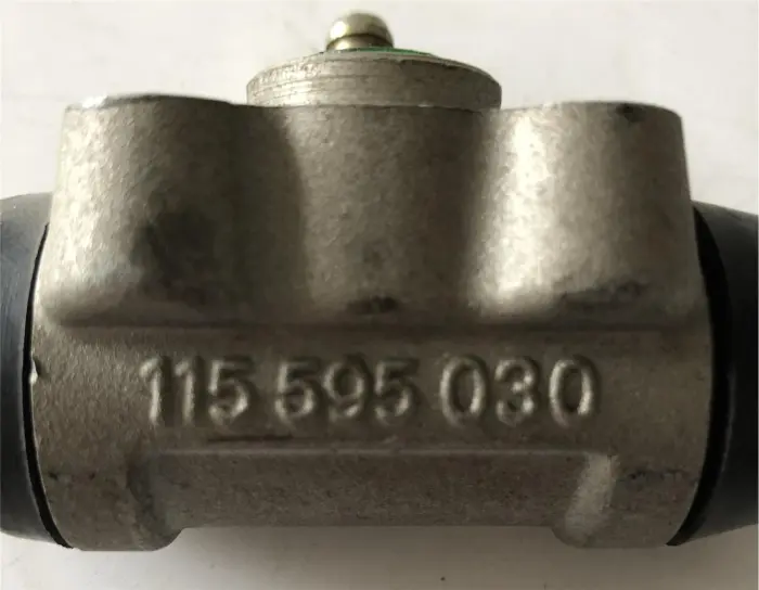 115595030 Brake Cylinder for SKODA FAVORIT Pickup (787), FAVORIT Estate Van (135GK), FAVORIT (781), FAVORIT Forman (785), 105,120 (744), 105,120 (742)