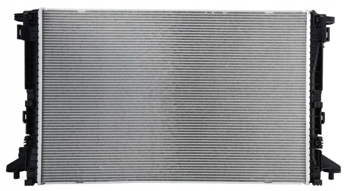 8W0121251N Engine Parts Radiator for AUDI Q5, VW TOUAREG, BENTLEY BENTAYGA (4V1)