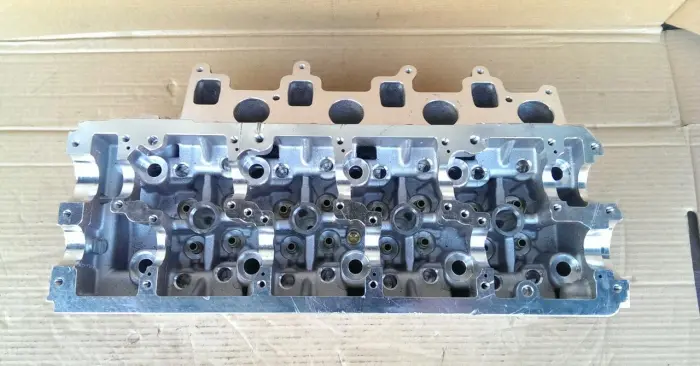 03L103351D Engine Parts Cylinder Head for VW TRANSPORTER Mk VI Platform/Chassis (SFD, CARAVELLE T5 Bus (7HB, 7HJ, 7EB, 7EJ), EUROVAN T5 Van (7HA, 7HH, 7EA, 7EH), MULTIVAN Mk V (7HM, 7HN, 7HF, 7EF, 7EM, 7EN)