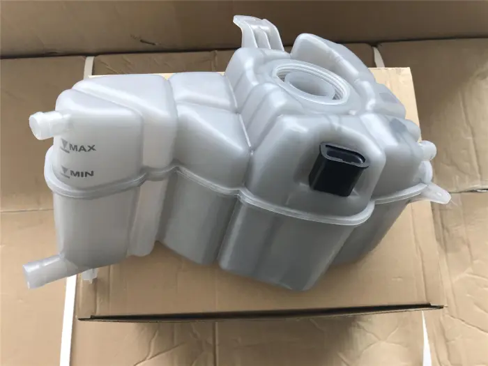 4H0121403G Engine Parts Expansion Tank for