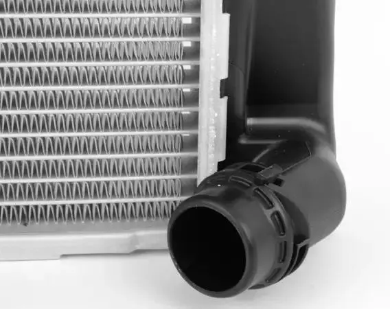 17117521046 Engine Parts Radiator for BMW X1 (E84), 1 (E87), 3 (E90)