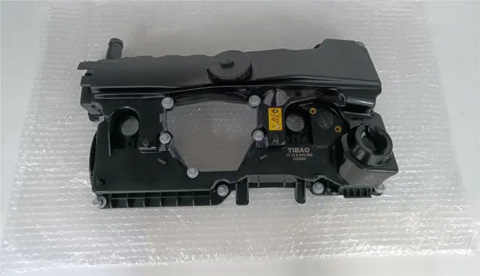 11128645888 Engine Parts Engine Valve Cover for BMW X1 (E84), 1 (E87), X3 (E83), 3 Touring (E91), 5 (E60), Z4 Roadster (E85)