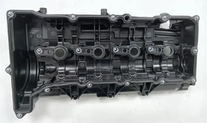 11128589941 Engine Parts Engine Valve Cover for BMW 5 Series, TOYOTA AVENSIS Saloon (_T27_)