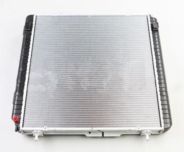 4615000102 Engine Parts Radiator for MERCEDES-BENZ G-CLASS (W463)