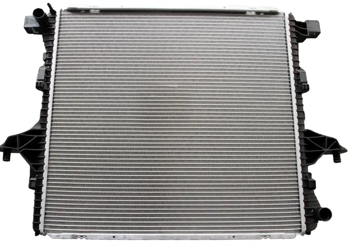 2H0121253A Engine Parts Radiator for VW AMAROK (2HA, 2HB, S1B, S6B, S7A, S7B)