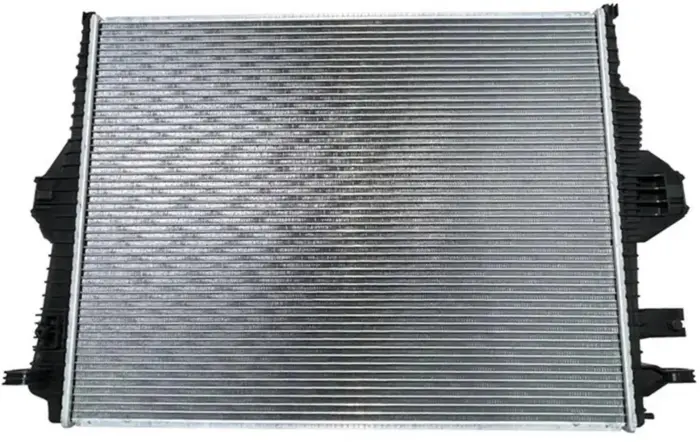 95810613220 Engine Parts Radiator for PORSCHE Cayenne, VW TOUAREG