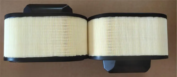 670001545 Engine Parts Air Filter for MASERATI GHIBLI III (M157), QUATTROPORTE VI, LEVANTE SUV (M161)