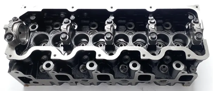 1110154111 Engine Parts Cylinder Head for VW TARO, TOYOTA HIACE IV Bus (__H1_, __H2_), QUANTUM IV Bus (__H1_