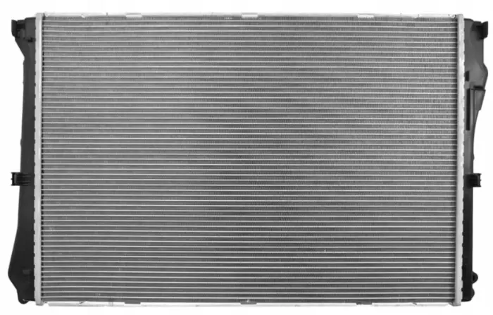 0995001701 Engine Parts Radiator for 