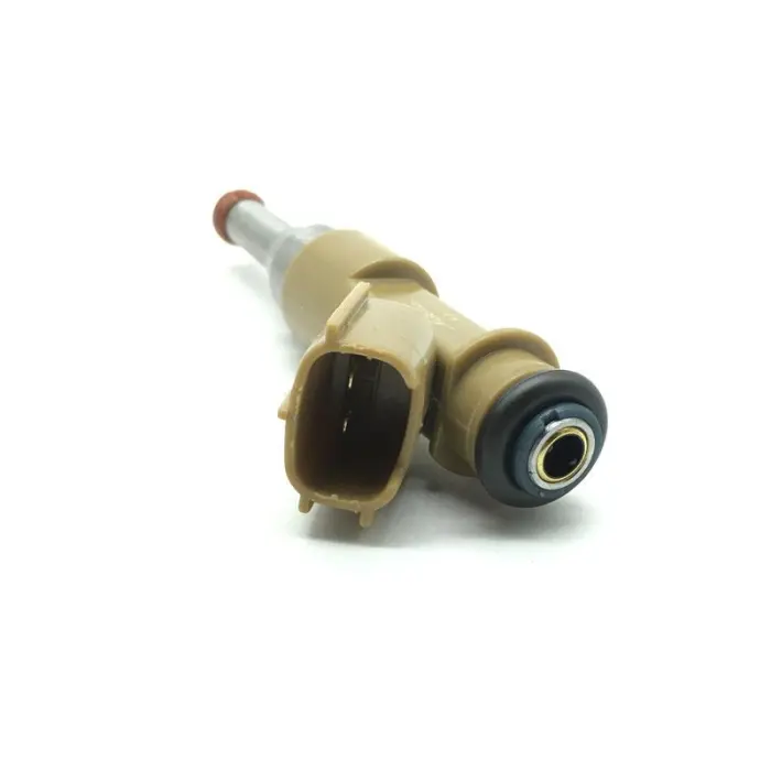 2320979215 Engine Parts Fuel Injector for 