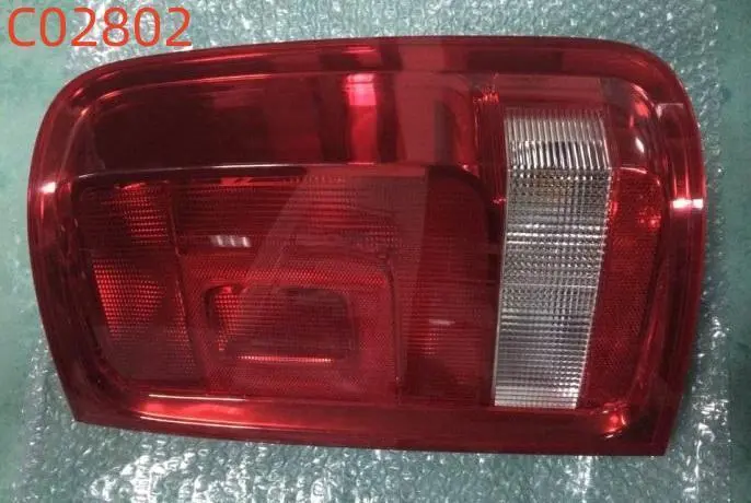 2H1945096A+258 Taillight for 