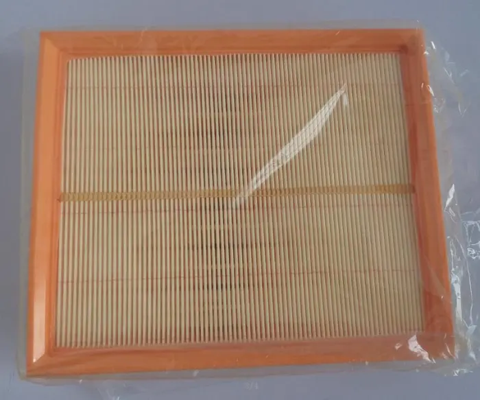 058133843 Engine Parts Air Filter for AUDI A4, BMW X5, VW PASSAT, OPEL FRONTERA A (U92), SKODA SUPERB I (3U4), SUPERB I Sedan (3U4), VAUXHALL FRONTERA Mk I (A) Sport (U92), IRMSCHER