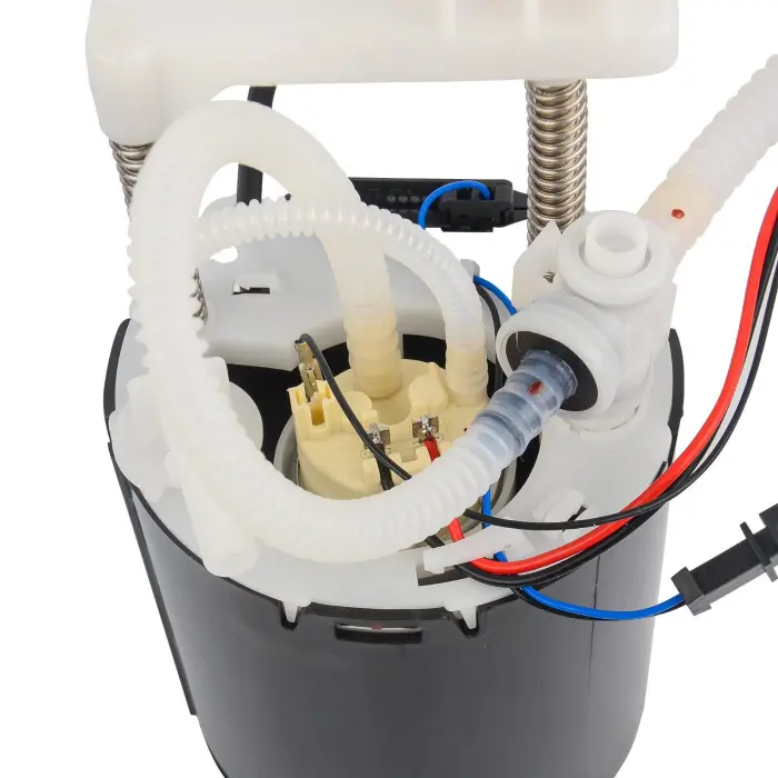 LR043155 Engine Parts Fuel Pump for