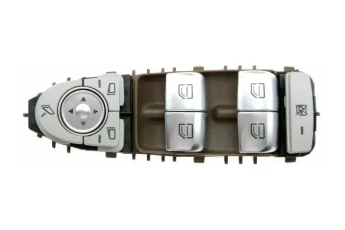 20590568117P82 Window Switch for 