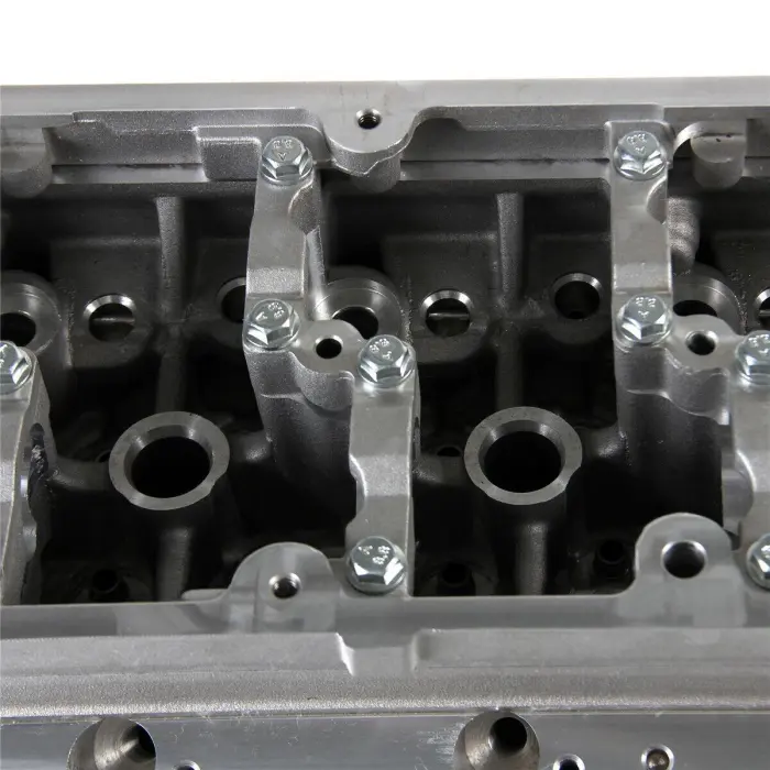 03L103351B Engine Parts Cylinder Head for AUDI A1, VW PASSAT, SEAT ALTEA (5P1), SKODA RAPID Spaceback (NH1)