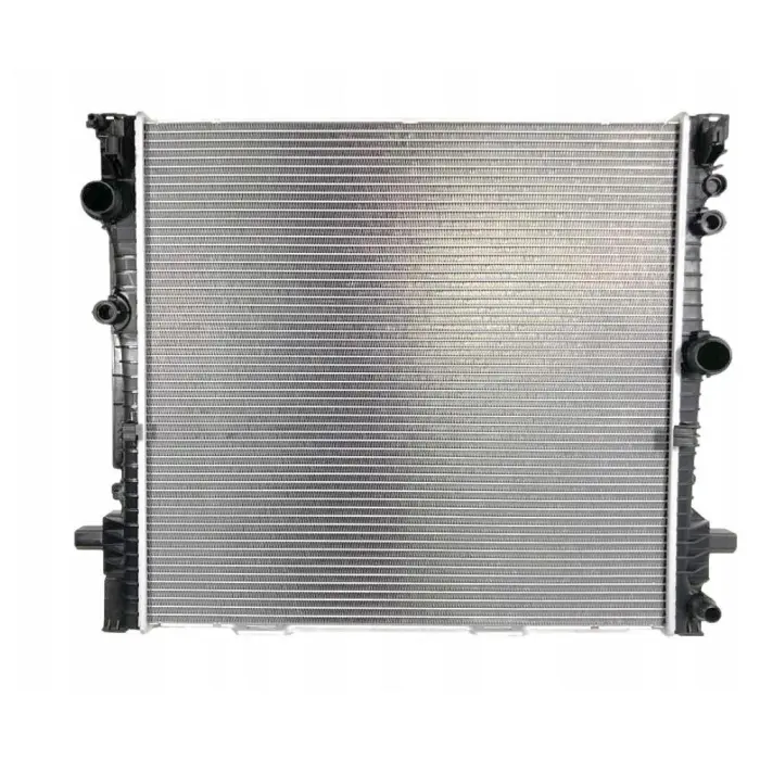 17119797807 Engine Parts Radiator for BMW X3 (G01, F97), X4 (G02, F98)