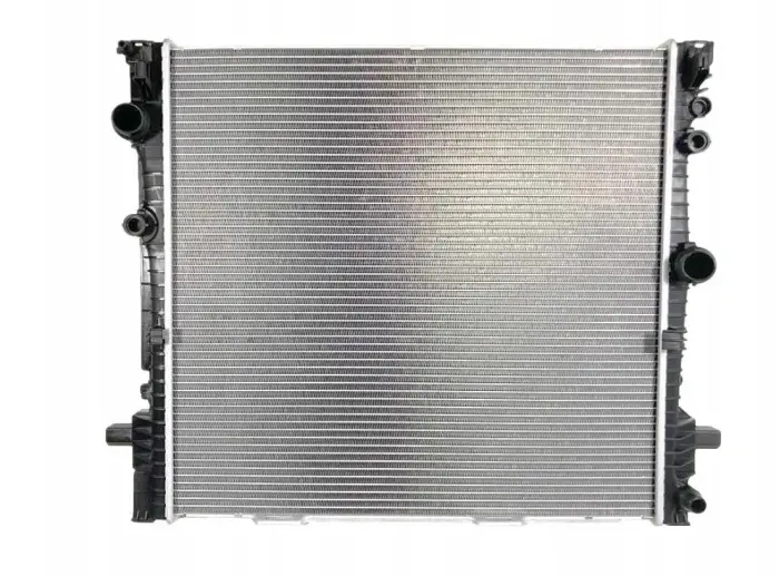 17118642742 Engine Parts Radiator for BMW X3 (G01, F97), X4 (G02, F98)