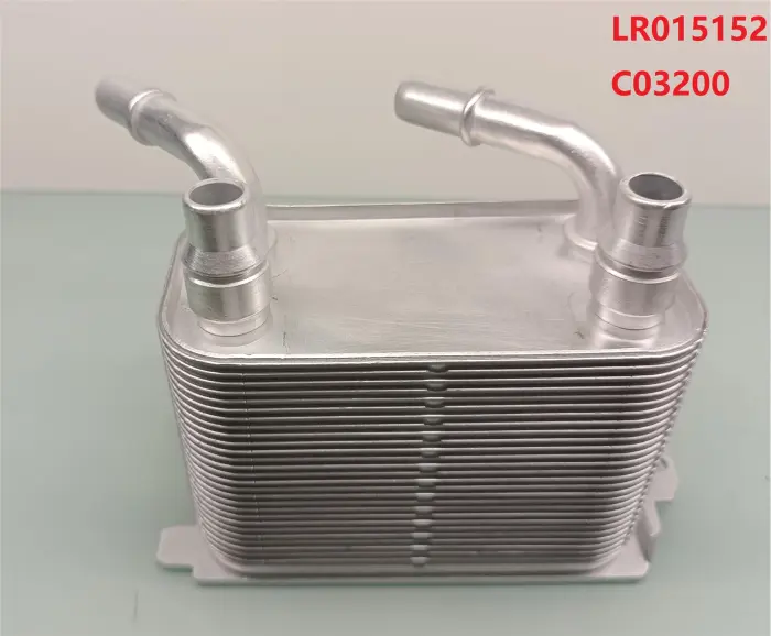 LR015152 Engine Parts Oil Cooler for LAND ROVER RANGE ROVER III (L322)