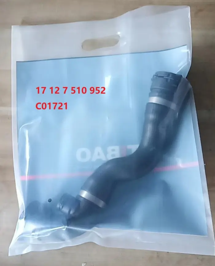 17127510952 Engine Parts Cooling Water Pipe for BMW 3 (E46)