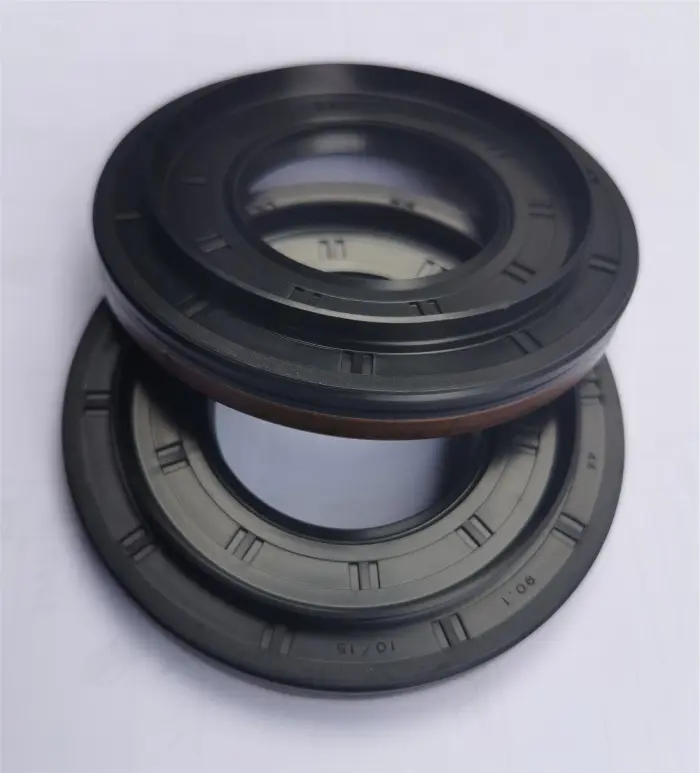 33107505604 Engine Parts Oil Seal for BMW X1 (E84), X3 (E83), 3 (E46), 1 (E87), 5 (E39), 6 Convertible (E64), Z4 Roadster (E85), 7 (E38), X5 (E53)