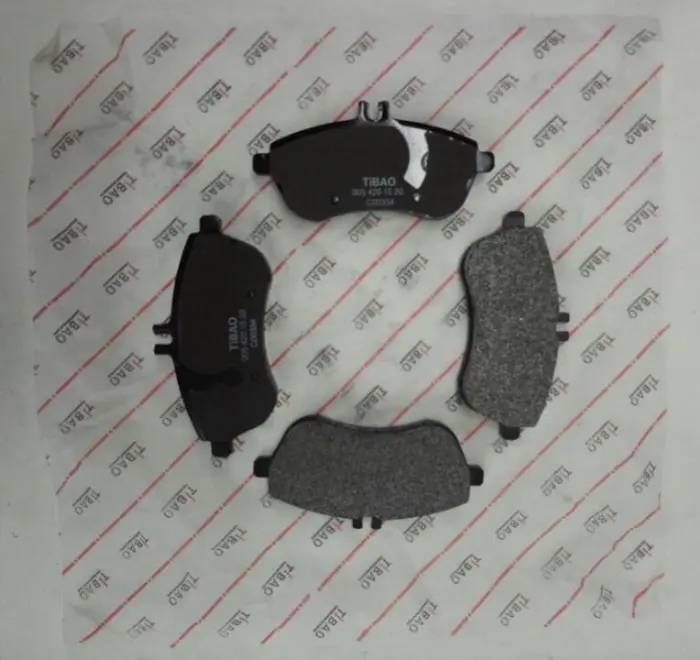 0054201520 Brake Pads for MERCEDES-BENZ C-CLASS (W204)