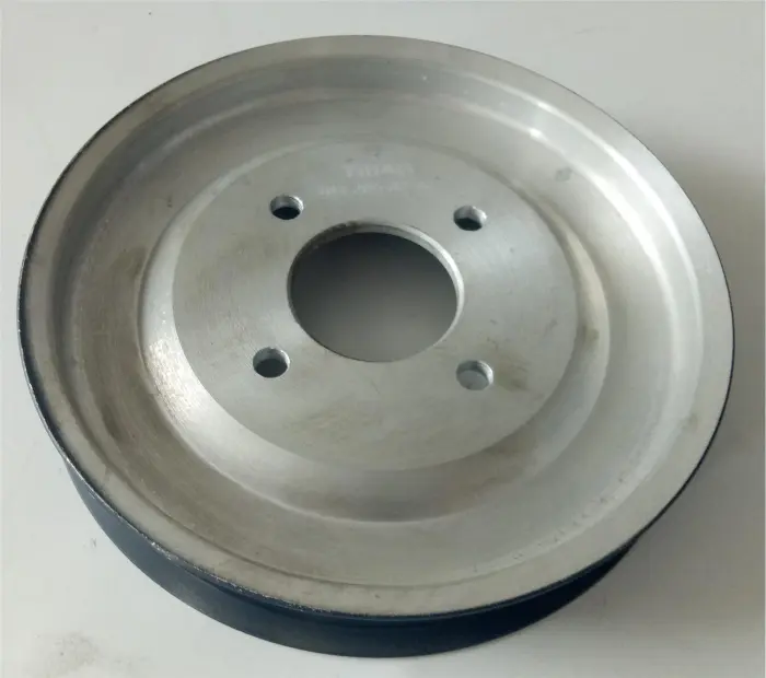 1042050210 Engine Parts Idler Pulley for