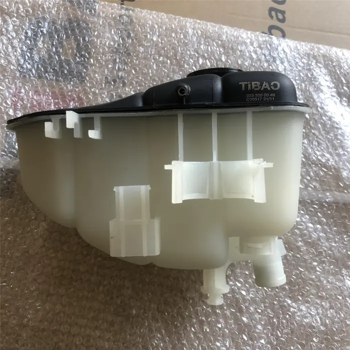 2035000049 Engine Parts Expansion Tank for MERCEDES-BENZ CLC-CLASS (CL203), CLK (C209), C-CLASS (W203)