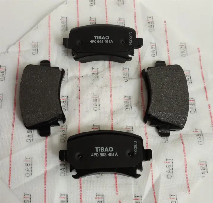 4F0698451A Brake Pads for AUDI A3, VW GOLF