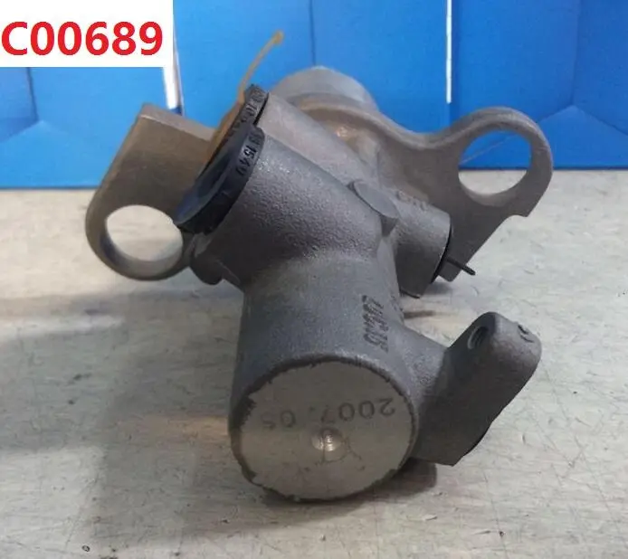 8E0611021 Brake Master Cylinder for AUDI A6, VW PASSAT, SEAT EXEO ST (3R5), SKODA SUPERB I (3U4), SUPERB I Sedan (3U4)