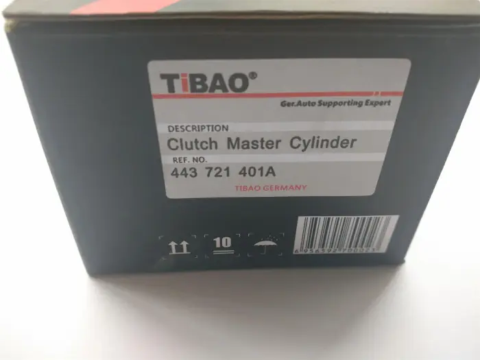 443721401A Transmission Parts Clutch Master Cylinder for AUDI A8 / S8 D2 (4D2, 4D8), A6 / S6 C4 (4A2), CABRIOLET B3 (8G7), 100 C2 Saloon (431, 433, 434), 4000 B3 Saloon (893, 894, 8A2), V8 (441, 442, 4C2, 4C8), COUPE B3 (89, 8B3), 200 C2 Saloon (437,