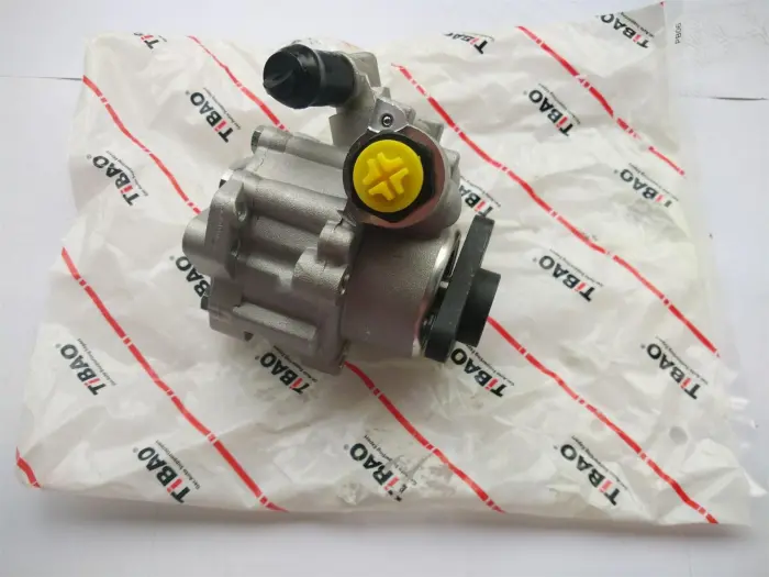 8D0145156K Hydraulic Power Steering Pump for AUDI A4, VW PASSAT, SKODA SUPERB I (3U4), SUPERB I Sedan (3U4)