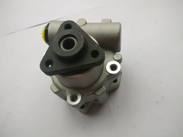 8D0145156K Hydraulic Power Steering Pump for AUDI A4, VW PASSAT, SKODA SUPERB I (3U4), SUPERB I Sedan (3U4)