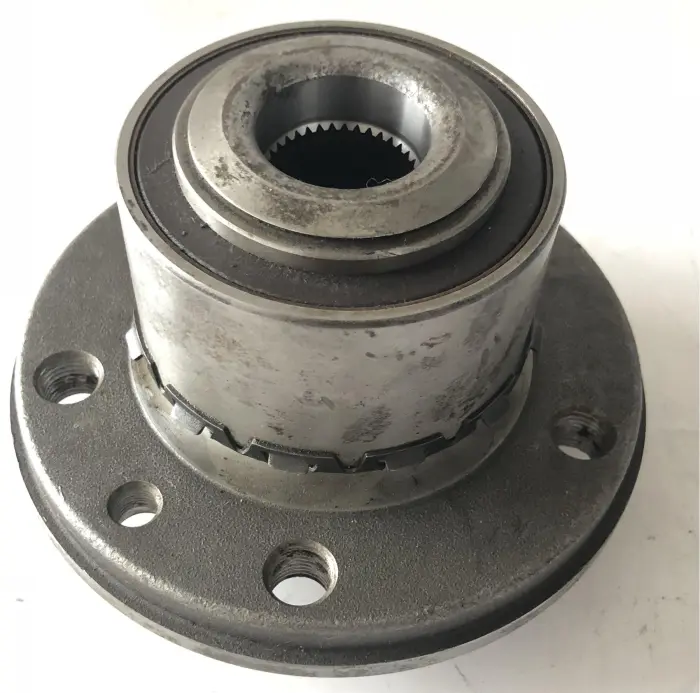 7L0498611 Transmission Parts Wheel Hub for VW CALIFORNIA T5 Camper (7EC, 7EF, 7EG, 7HF), CARAVELLE T5 Bus (7HB, 7HJ, 7EB, 7EJ), TRANSPORTER Mk VI Van (SGA, SGH, SHA, SHH), EUROVAN T5 Van (7HA, 7HH, 7EA, 7EH), MULTIVAN Mk V (7HM, 7HN, 7HF, 7EF, 7EM, 7