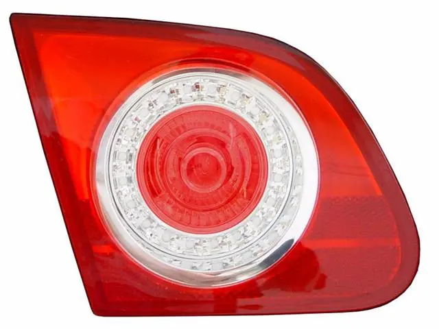 3C5945093C Taillight for VW PASSAT / Magotan B6 (3C2)