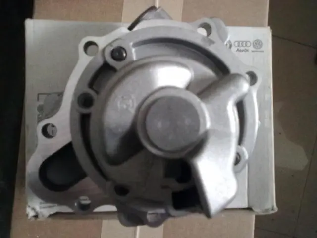 03H115105C Engine Parts Oil Pump for 