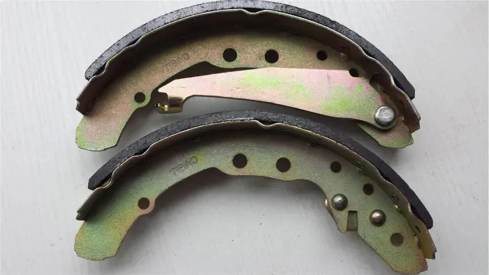 357698525C BMW Brake Shoe for AUDI A2, BMW 3 Series, MERCEDES-BENZ A-CLASS, VW LOAD