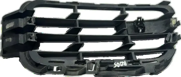 7P6853665A Bumper Grill for 