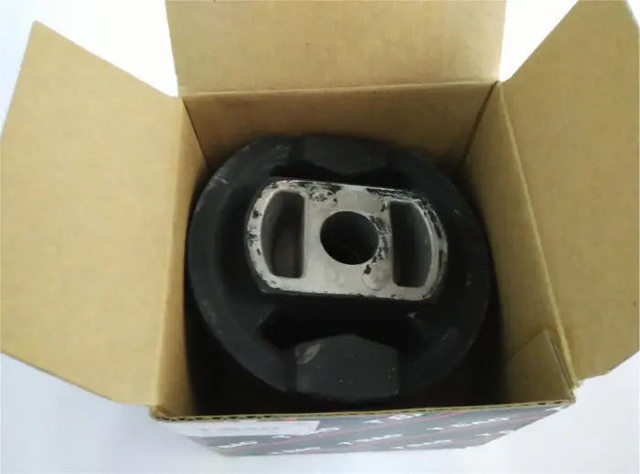 2013512842 Suspension Parts Control Arm Bushing for MERCEDES-BENZ 190 (W201)