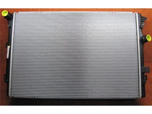 5ND121251 Engine Parts Radiator for