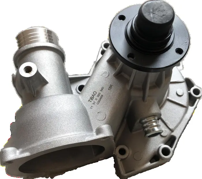 11510393340 Engine Parts BMW Water Pump for BMW 5 (E39), 7 (E38), 8 (E31)