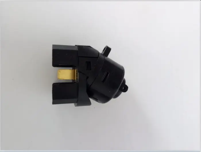 377905865 Ignition Switch for VW GOL III