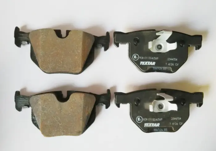 34216776937 BMW Brake Pad for BMW 7 Series, AC ACE, IVECO DAILY II Platform/Chassis, LAND ROVER RANGE ROVER III (L322), RANGE ROVER III SUV (L322), MASERATI QUATTROPORTE IV, QUATTROPORTE IV Sedan, QUATTROPOR, MG MG ZT, MG ZT Saloon, ROVER 75 (RJ), 75